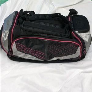 Ogio duffel bag 8.0